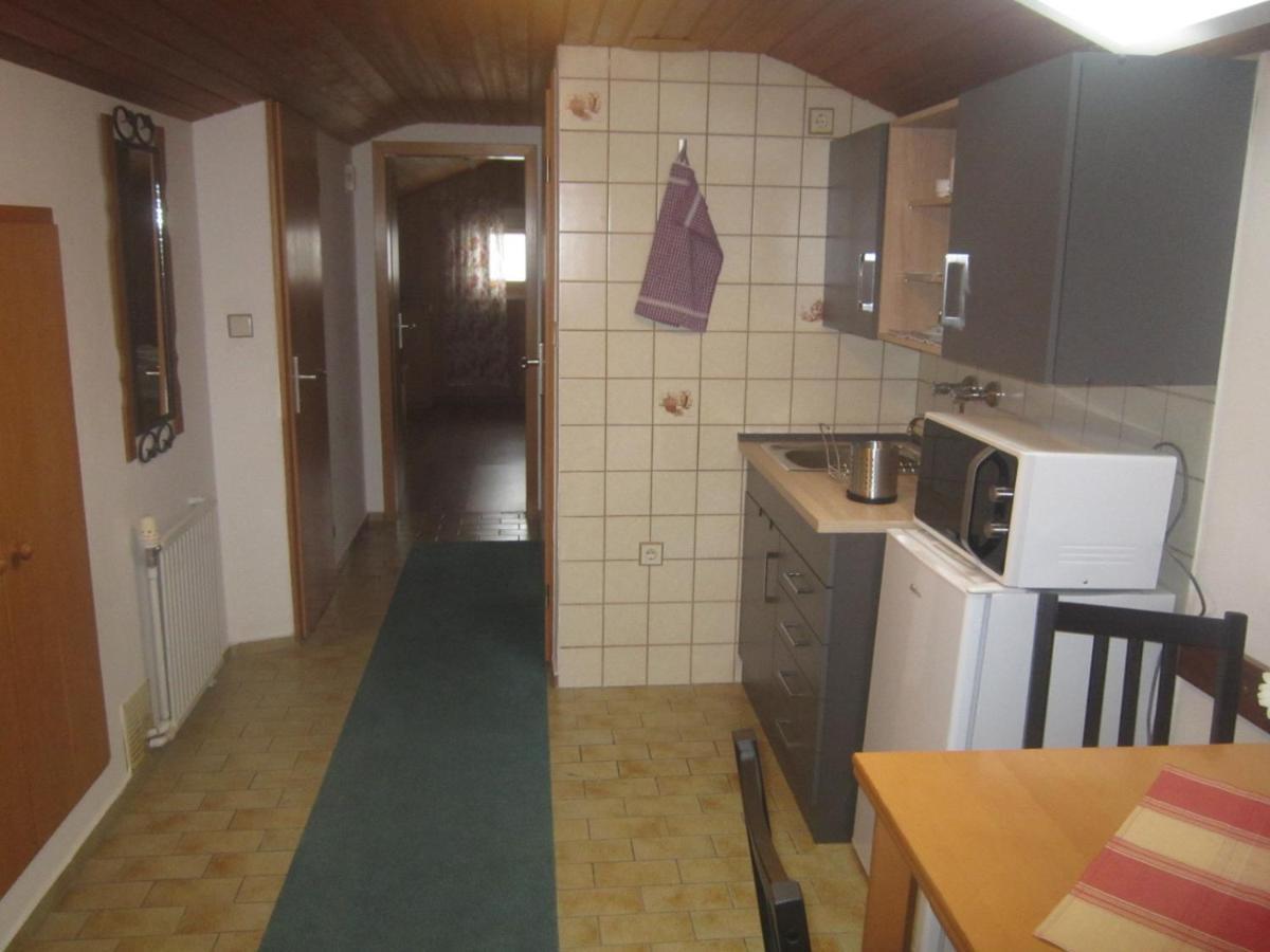 Hotel Garni Austermayer Traunreut Exterior foto